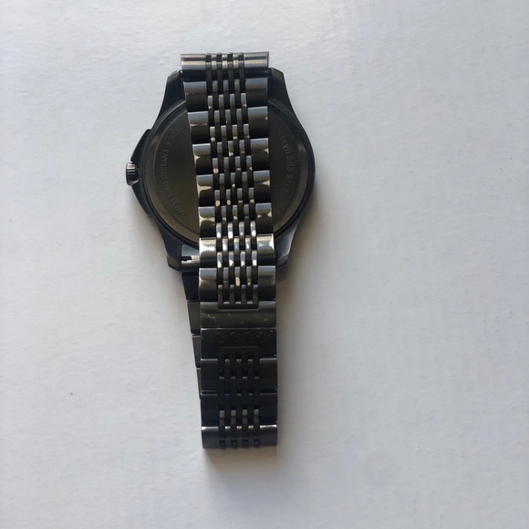 Gucci Watch - Picture 13 of 14